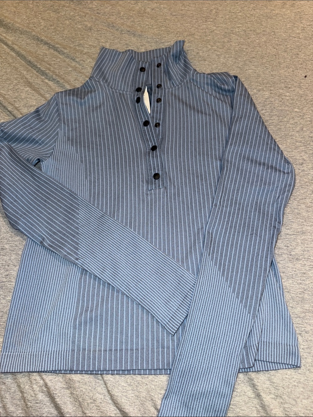Athleta Blue Pinstripe Ribbed Snap-Front Long Sleeve Top Size S